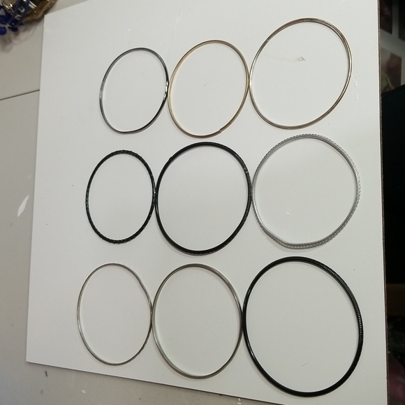 5/$25🌴9 Piece Bangle Set Multi Colored - Picture 3 of 6